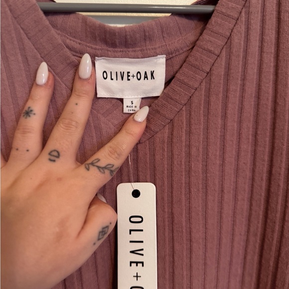 Olive-Oak Ribbed High/Low Long Sleeve - Picture 2 of 3